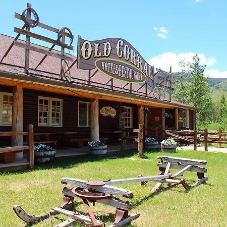 Old Corral Hotel Centennial Esterno foto